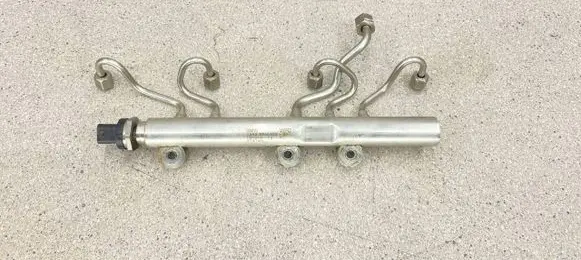 BMW M6 Fuel main line pipe 8649320 13538649320