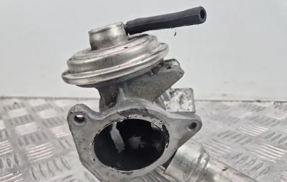 Mercedes-Benz C W203 EGR valve A6110900754