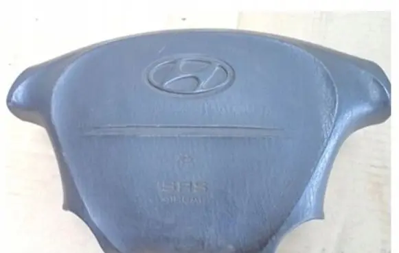 Hyundai H200 Steering wheel airbag