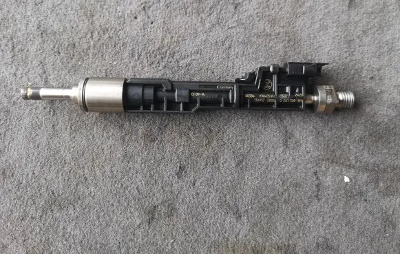 BMW 7 F01 F02 F03 F04 Fuel injector 0261500109 1309122006