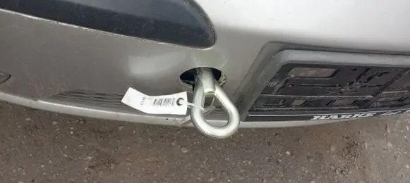 Ford Mondeo Mk III Towing hook eye 