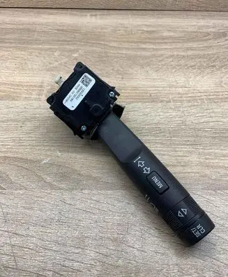 Opel Insignia A Indicator stalk 13500692 90980120189