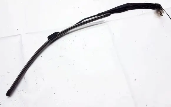 Alfa Romeo Giulietta Front wiper blade arm