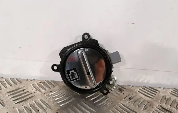 Subaru XV Headlight ballast module Xenon EASA71K10612