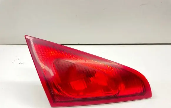 Mitsubishi Colt Tailgate rear/tail lights