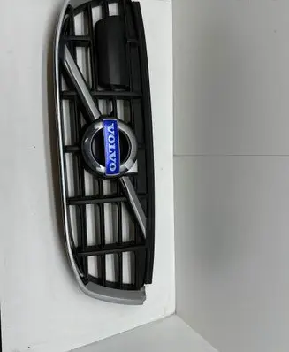 Volvo XC60 Front bumper upper radiator grill 30764559