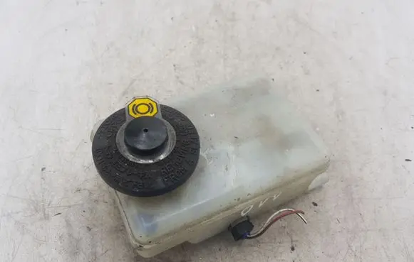 Toyota Previa (XR30, XR40) II Power steering fluid tank/reservoir NOCODE