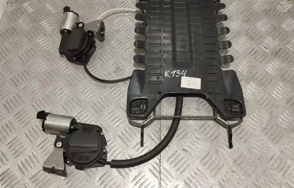 Maserati Quattroporte Seat adjustment motor 5030014A
