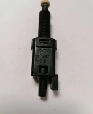 Audi A6 S6 C4 4A Brake pedal sensor switch 811907343B