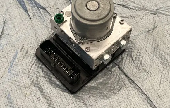 Mercedes-Benz C W205 ABS Pump A2059004948 EBCBAGE
