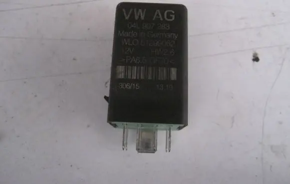 Volkswagen Transporter - Caravelle T6 Glow plug pre-heat relay 04L907283