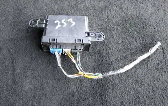 Opel Mokka X Parking PDC control unit/module 39021659