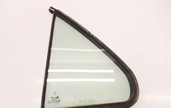 Peugeot 306 Rear vent window glass 43R000980 DOT36AS2M127