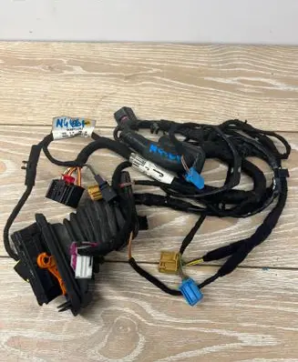 Volkswagen Scirocco Fuel injector wires 1K8971120J