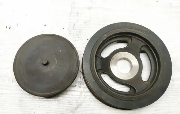 Volvo C30 Crankshaft pulley 9654961080