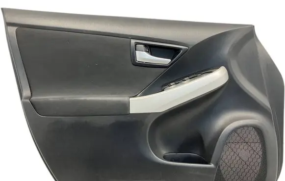 Toyota Prius (XW30) Front door card panel trim