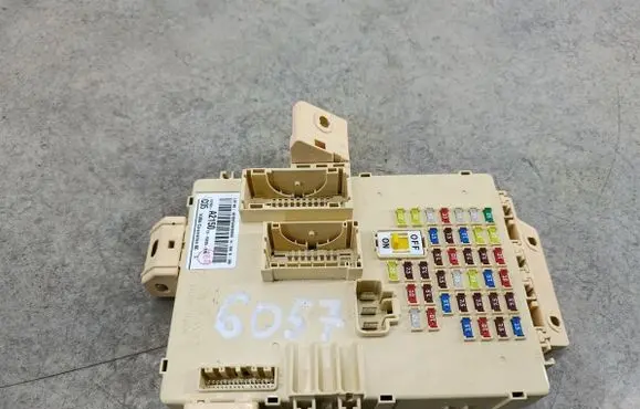 KIA Ceed Fuse box set 92102A2010