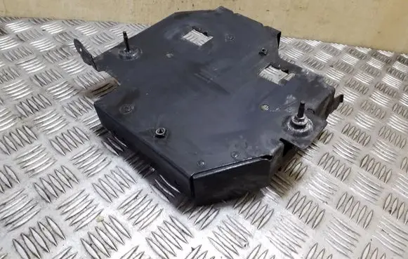 Renault Trafic II (X83) Other engine bay part 8200796093 93861447