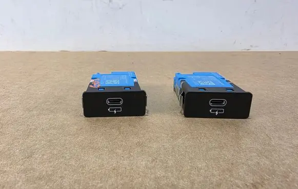 BMW X5 G05 USB socket connector 