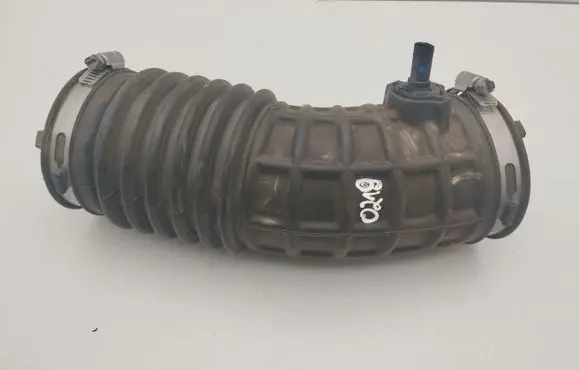 Chrysler Pacifica Air intake duct part