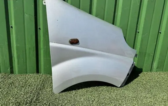 Opel Vivaro Fender 91160071 93160800