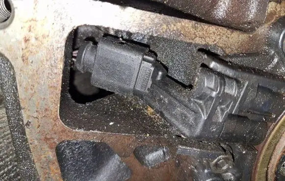 Volkswagen PASSAT B6 Crankshaft position sensor 036906433