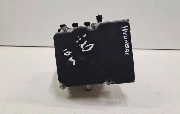 Hyundai i20 (PB PBT) ABS Pump 0265238004 589101J200 0265950980