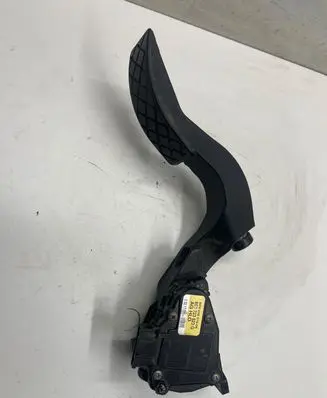 Audi A4 S4 B7 8E 8H Accelerator throttle pedal 6PV00837506 8E1723523G