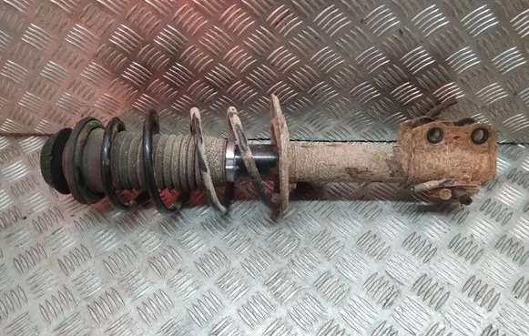 Toyota Yaris Front shock absorber with coil spring 