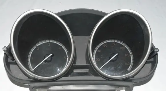 Mazda 3 II Speedometer (instrument cluster) BBM655430