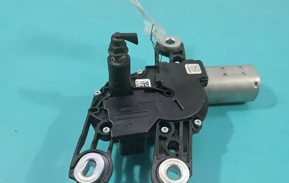 Skoda Rapid (NH) Rear window wiper motor 5E5955711B IMPRK1561746