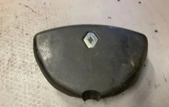 Steering wheel airbag