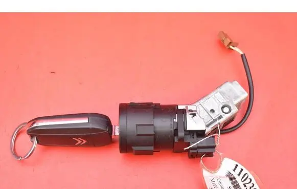Audi 100 200 5000 C3 Ignition lock 9663123380