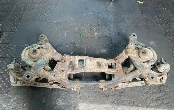 Volvo XC90 Rear subframe 
