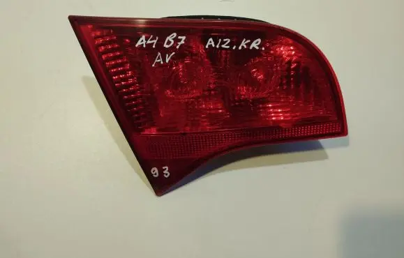 Audi A4 S4 B7 8E 8H Tailgate rear/tail lights 8E9945093