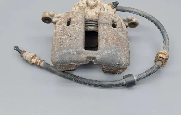 Mitsubishi Colt Front brake caliper
