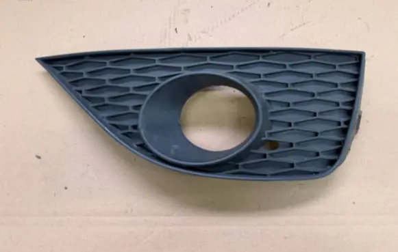 Seat Ibiza IV (6J,6P) Front fog light trim/grill KRAIBIP100226 6J0853666A