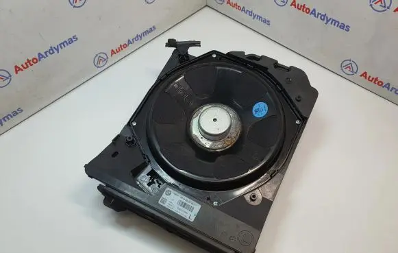 BMW 4 F32 F33 Subwoofer speaker 9210149 65139210149