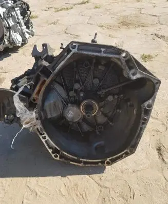 Nissan Qashqai Manual 5 speed gearbox TL4B113