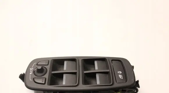 Jaguar XE Window control relay 