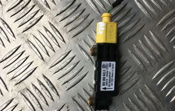 Audi A4 S4 B6 8E 8H Airbag deployment crash/impact sensor 8E0959643E 8E0959643