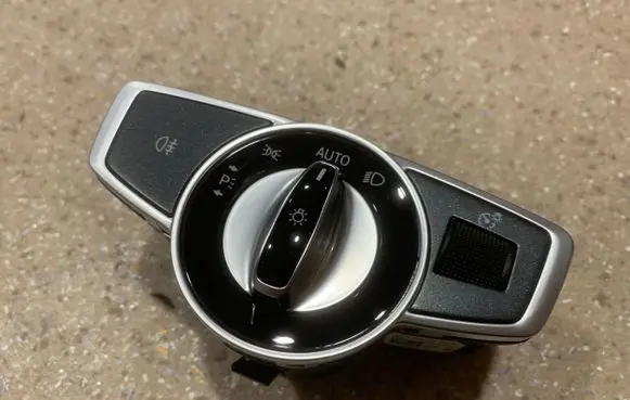 Mercedes-Benz E W238 Light switch A2229055508
