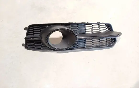 Audi A6 S6 C7 4G Front bumper lower grill 4G0807682AG