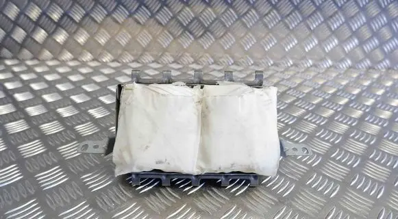 Passenger airbag