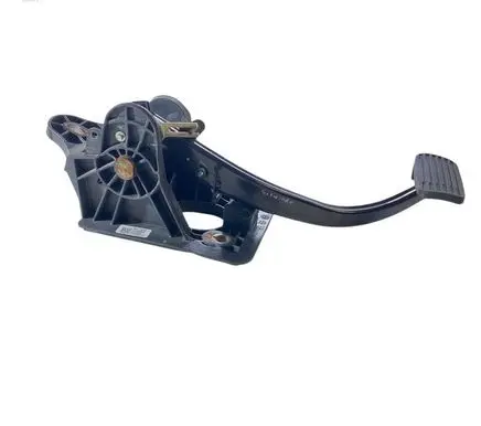 Chevrolet Silverado Brake pedal 84742913 946659202