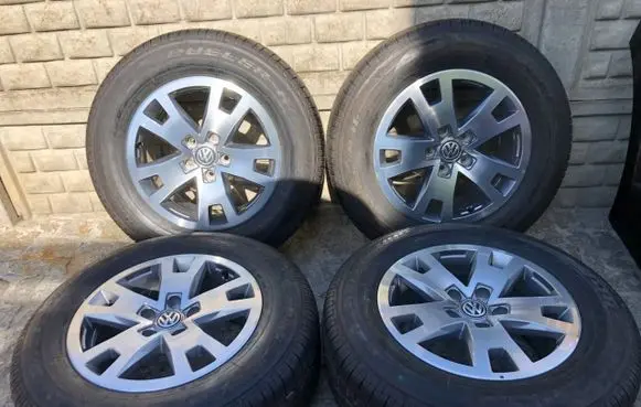 Volkswagen Amarok R17 alloy rim 