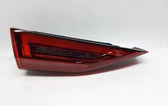 Audi A3 8Y Tailgate rear/tail lights 8Y0945307