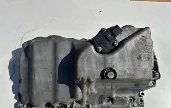 BMW 3 F30 F35 F31 Oil sump 8513661 13992010 GD01780