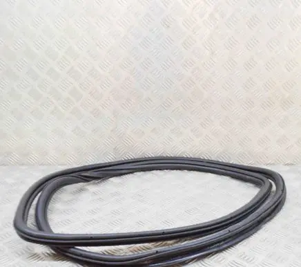 Audi Q7 4L Rubber seal front coupe door 4L0831721A