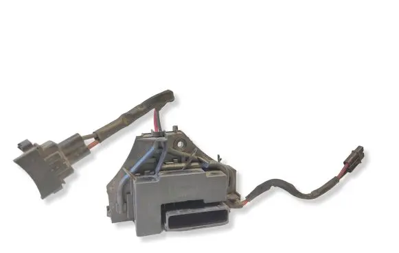 Opel Vectra C Coolant fan relay 1379131